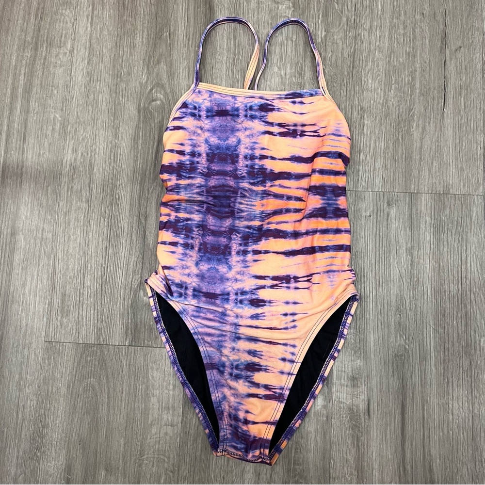 Jolyn Scotty onesie, size 28